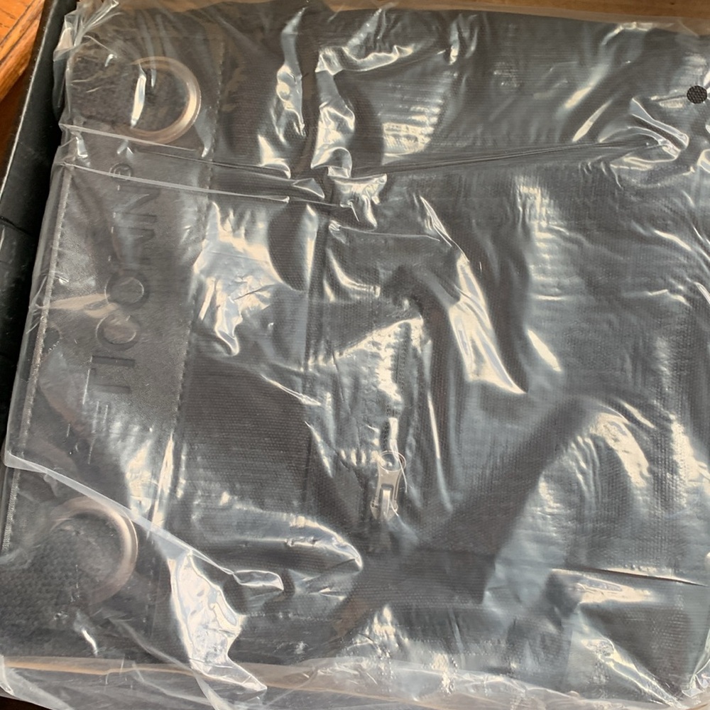 brown Tool Apron with Pockets in box 7 - Picture 4 of 7